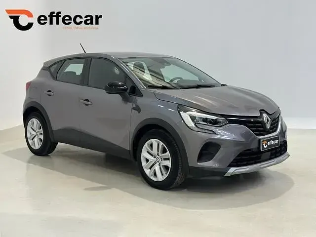 Usata Renault Captur 101 CV (74 kW) 2023 Grigio SUV