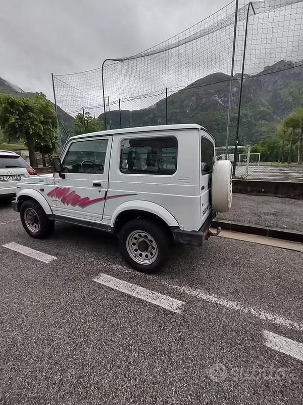 Usata Suzuki Samurai 1993 Bianco SUV