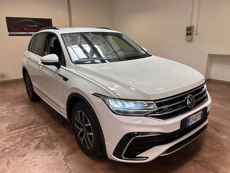 Usata VW Tiguan R-line 150 CV (110 kW) 2021 Bianco SUV