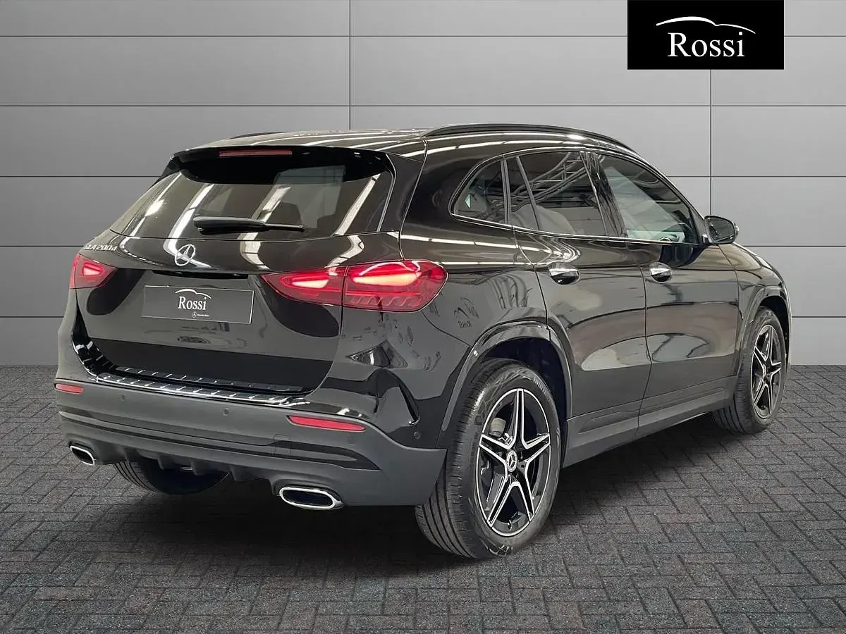 Nuova Mercedes GLA200 150 CV (110 kW) 2026 Nero SUV
