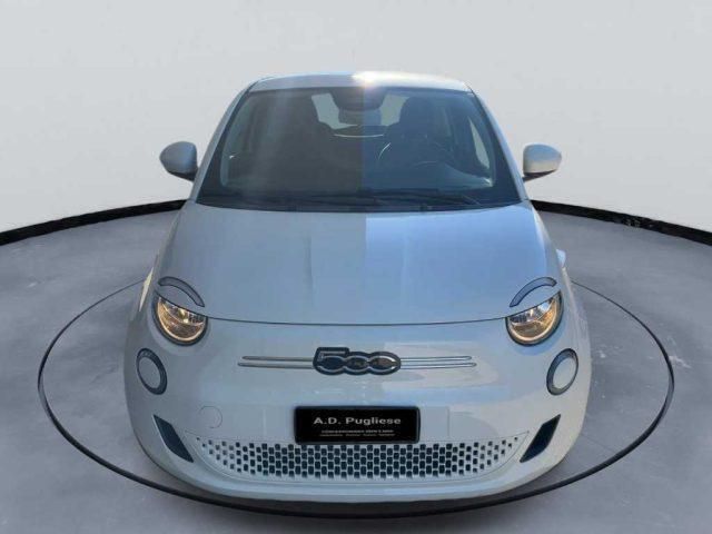 Usata Fiat 500e Icon 86 kW (118 CV) 2021 Bianco Berlina