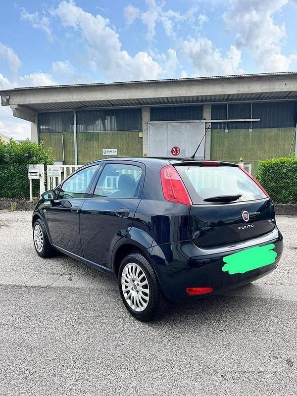 Usata Fiat Punto Evo 65 CV (47 kW) 2011 Nero Utilitaria