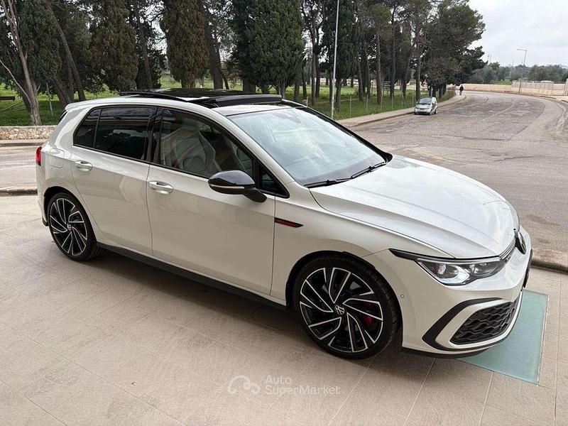 Usata VW Golf VIII GTI 245 CV (180 kW) 2023 Bianco Berlina