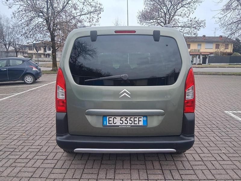 Usata Citroën Berlingo 108 CV (79 kW) 2010 Verde Monovolume