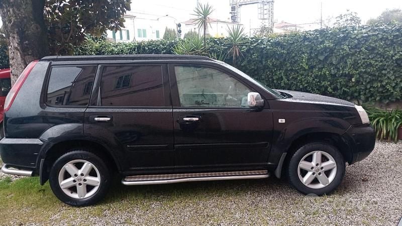 Usata Nissan X-Trail 136 CV (100 kW) 2006 Nero SUV