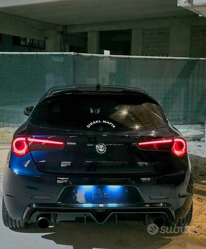 Usata Alfa Romeo Giulietta 170 CV (125 kW) 2011 Blu Berlina