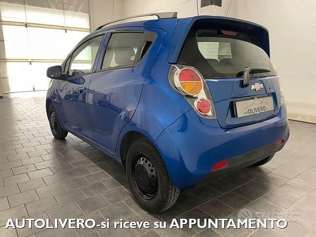 Usata Chevrolet Spark 82 CV (60 kW) 2010 Blu Utilitaria