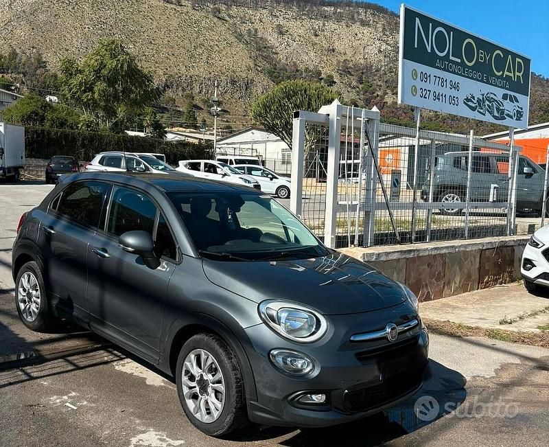 Grigio Usata 2016 Fiat 500X Lounge SUV | 10.899 € (Buon prezzo) - Immagine 1/4