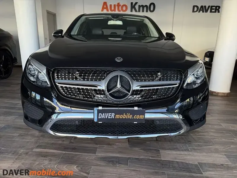 Usata Mercedes GLC250 204 CV (150 kW) 2018 Nero Coupé