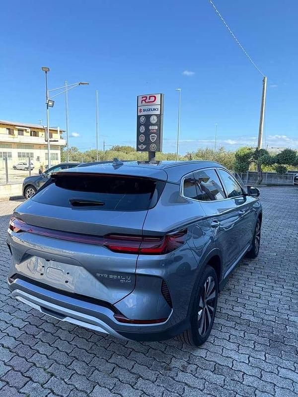 Nuova BYD Seal U Comfort 129 kW (176 CV) 2025 Argento SUV