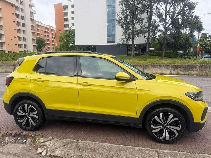 Usata VW T-Cross Edition 95 CV (69 kW) 2024 Giallo uva SUV
