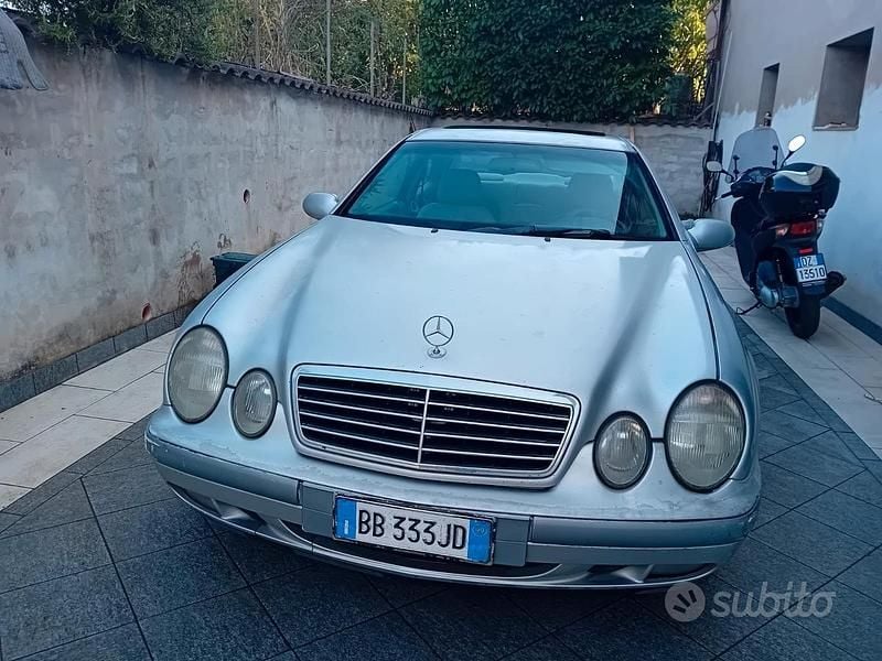 Grigio Usata 1999 Mercedes CLK200 Coupé | 1500 € (Super prezzo) - Immagine 1/4