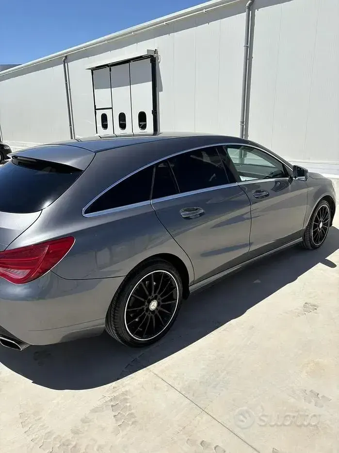 Usata Mercedes CLA200 136 CV (100 kW) 2015 Grigio Station wagon