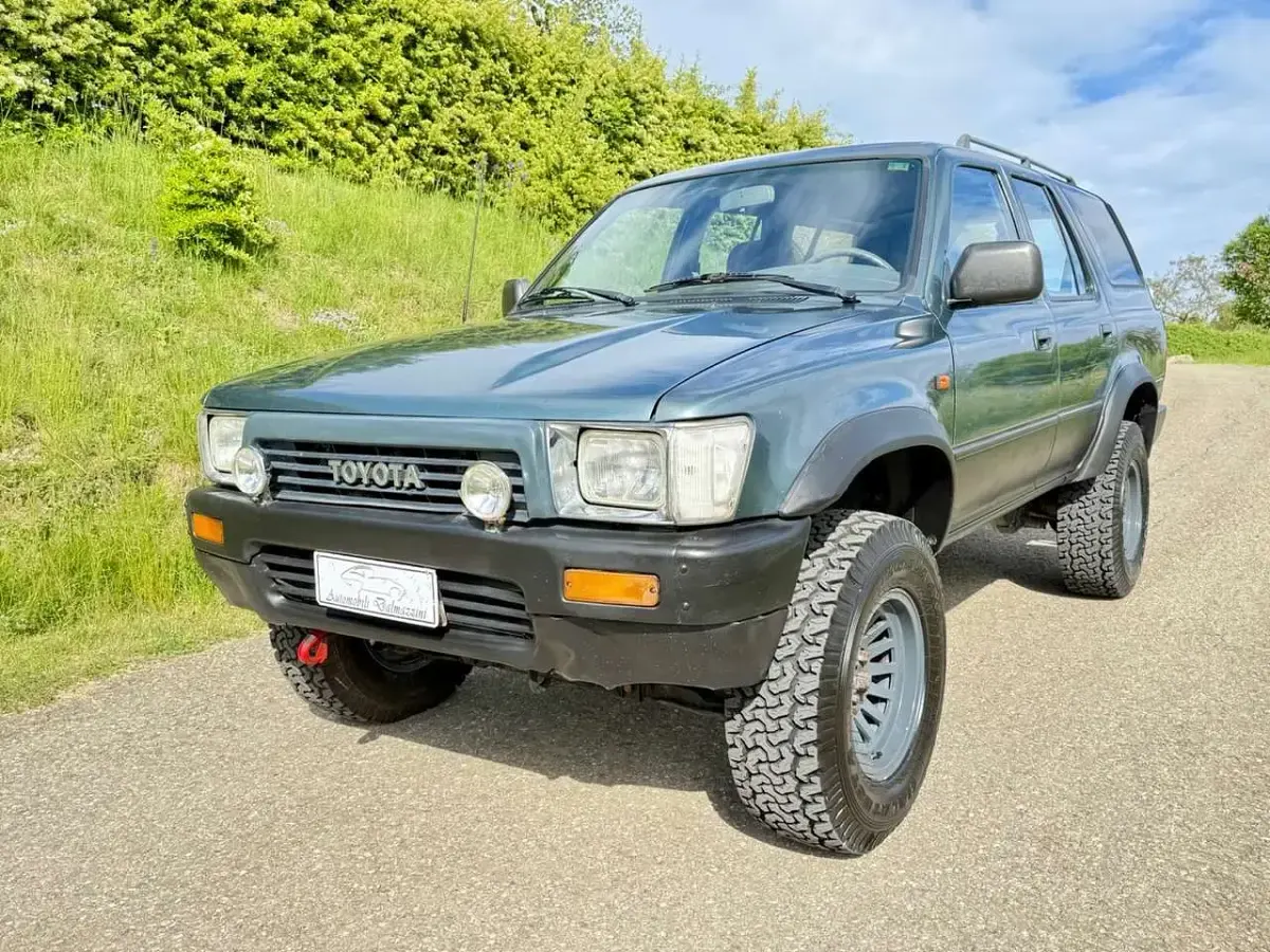 Usata Toyota 4 Runner 143 CV (105 kW) 1990 Grigio SUV