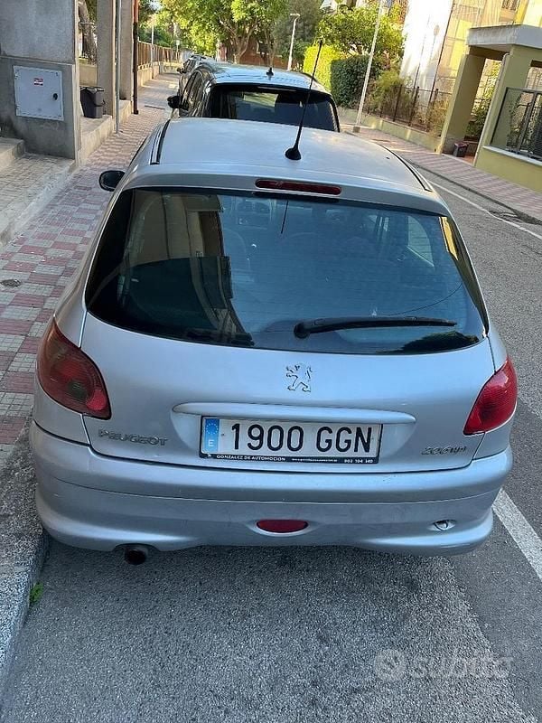 Usata Peugeot 206 88 CV (64 kW) 2008 Grigio
