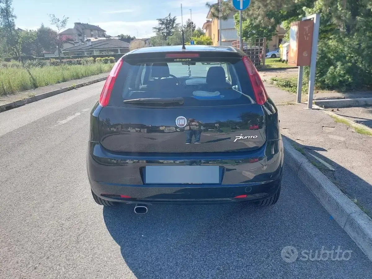 Usata Fiat Punto 95 CV (69 kW) 2008 Nero Utilitaria