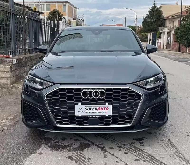 Usata Audi A3 S-Line 116 CV (85 kW) 2021 Grigio Berlina