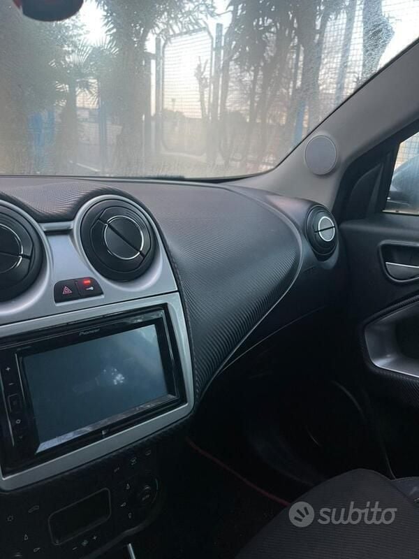 Usata 2012 Alfa Romeo MiTo Due volumi | 5200 € (Buon prezzo) - Immagine 1/4
