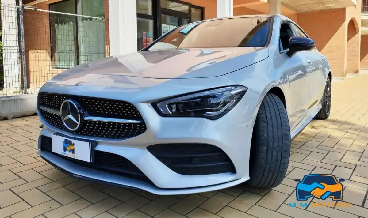 Usata Mercedes CLA220 Premium 190 CV (139 kW) 2023 Grigio vesuvio Coupé