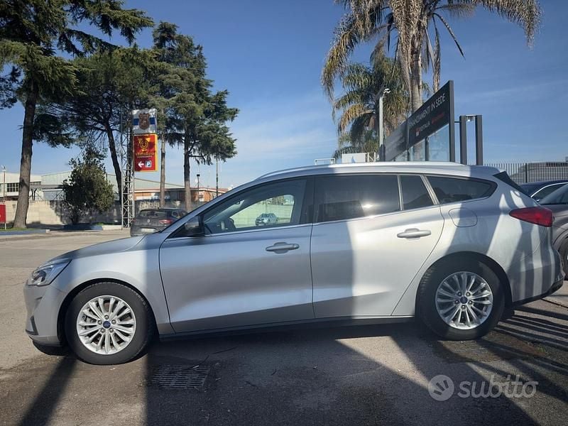 Usata Ford Focus S 120 CV (88 kW) 2019 Grigio Station wagon