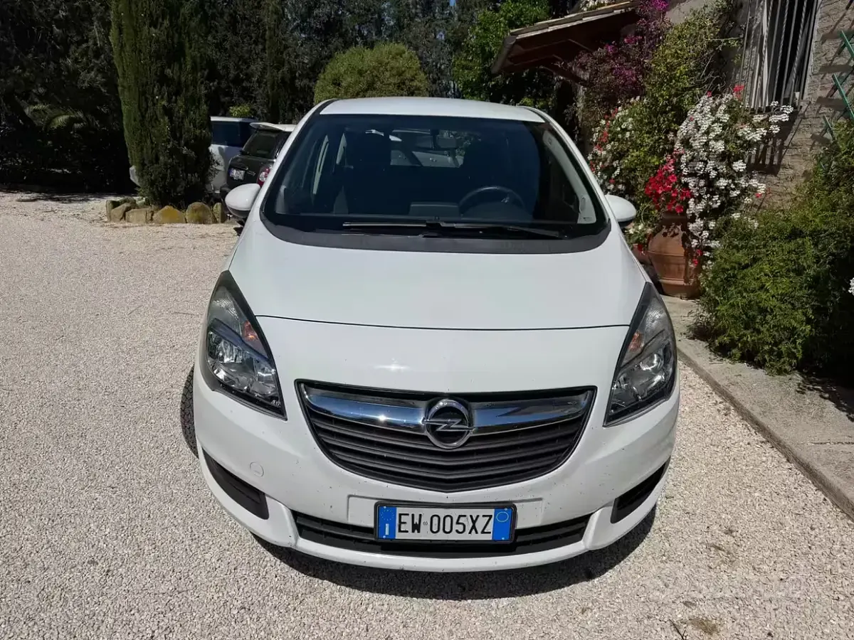Usata Opel Meriva Design Edition 120 CV (88 kW) 2016 Monovolume