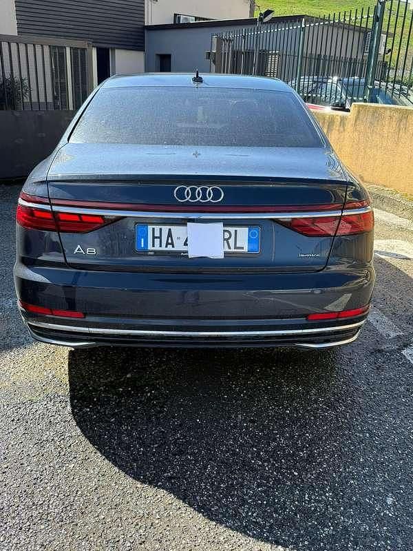Usata Audi A8 Design 286 CV (210 kW) 2024 Blu/azzurro Berlina