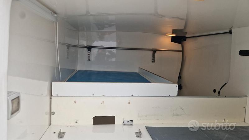 Usata Opel Vivaro 120 CV (88 kW) 2013 Bianco Monovolume