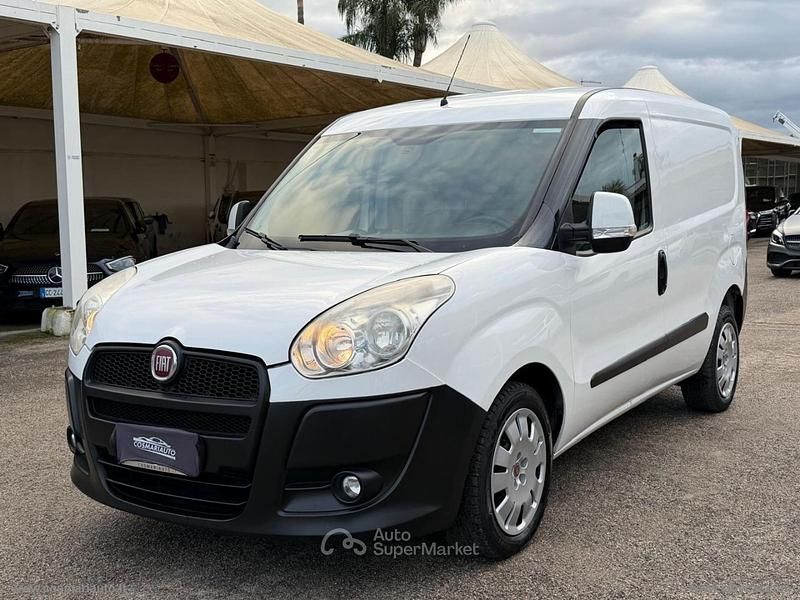 Usata Fiat Doblò 105 CV (77 kW) 2014 Bianco Monovolume