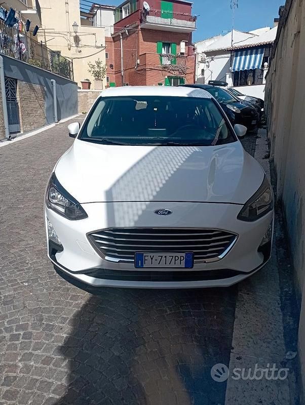 Usata 2019 Ford Focus Tre volumi | 10.500 € (Super prezzo) - Immagine 1/4