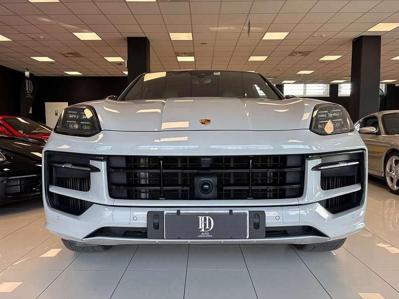 Usata Porsche Cayenne Coupe 354 CV (260 kW) 2024 Gesso Coupé