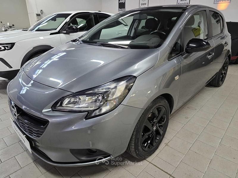 Usata Opel Corsa 75 CV (55 kW) 2018 Gray Utilitaria