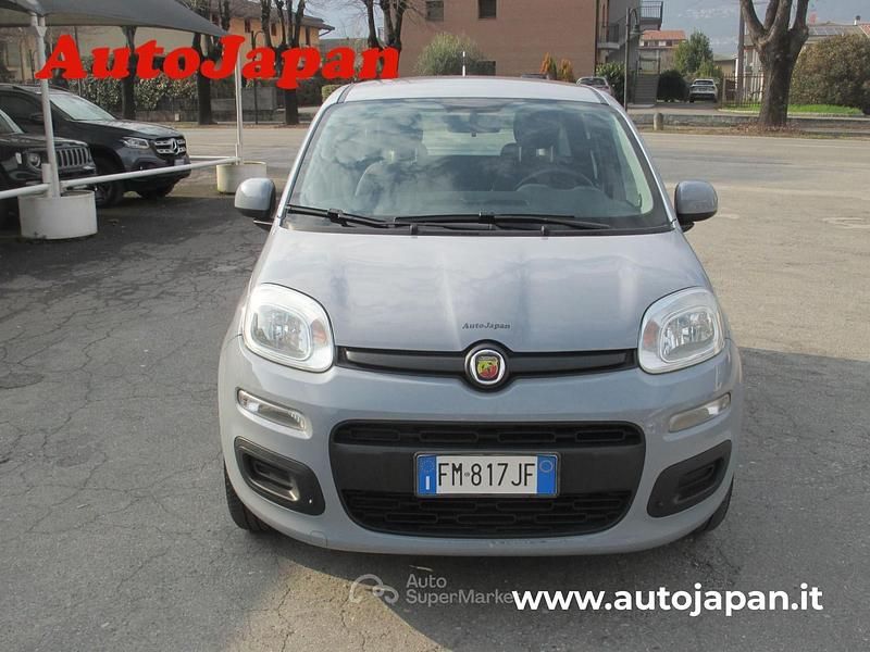 Usata Fiat Panda Easy 69 CV (50 kW) 2018 Gray Utilitaria