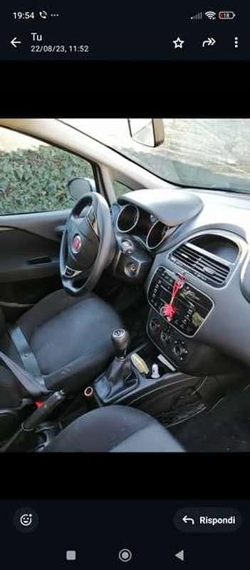 Usata Fiat Grande Punto 75 CV (55 kW) 2014 Argento Utilitaria
