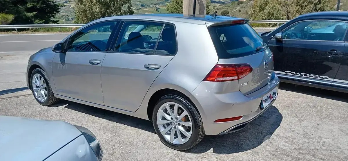 Usata VW Golf VII Executive 116 CV (85 kW) 2017 Grigio Berlina