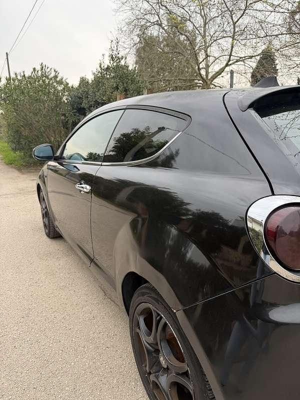 Usata Alfa Romeo MiTo Distinctive 90 CV (66 kW) 2009 Nero Utilitaria