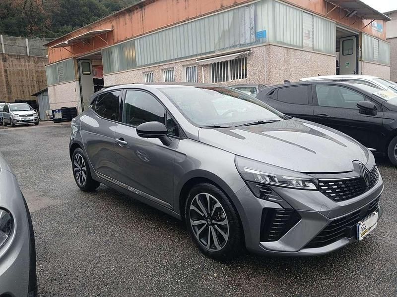 Usata Renault Clio V Techno 91 CV (66 kW) 2025 Other Berlina