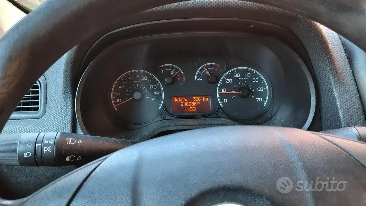 Usata Fiat Doblò Active 90 CV (66 kW) 2010 Bianco Monovolume
