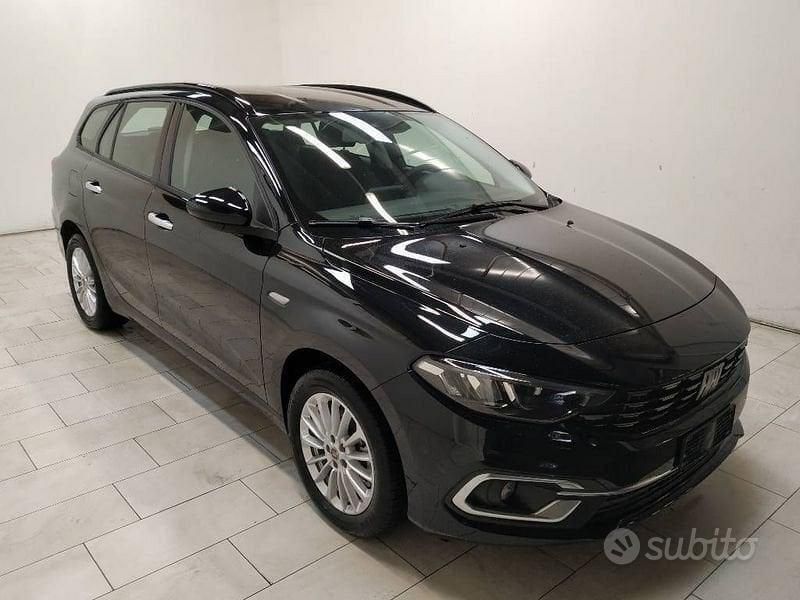 Usata Fiat Tipo Life 131 CV (96 kW) 2021 Nero Station wagon
