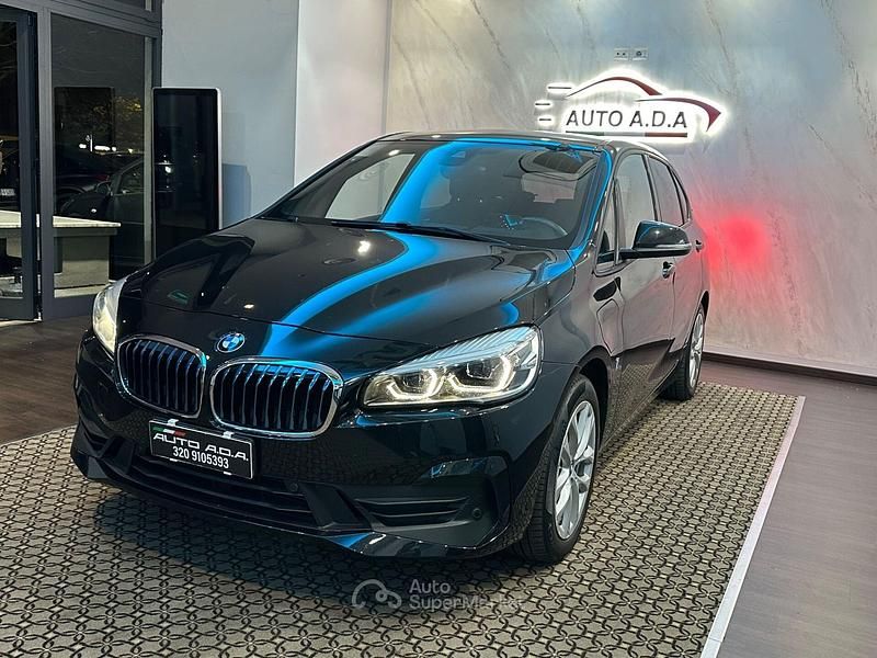Usata BMW 225 Active Tourer iPerformance 136 CV (100 kW) 2019 Blu/azzurro Monovolume
