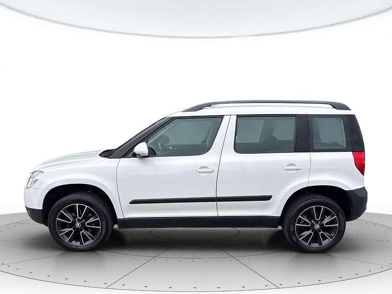 Usata Skoda Yeti Adventure 105 CV (77 kW) 2013 Bianco SUV