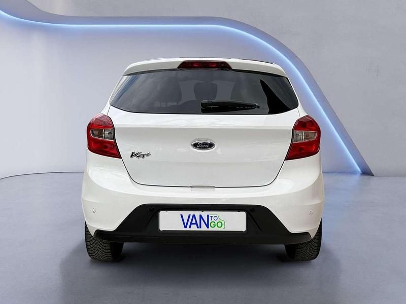 Usata Ford Ka 86 CV (63 kW) 2018 Bianco Berlina