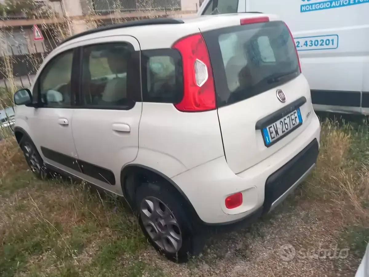 Usata Fiat Panda Lounge 80 CV (58 kW) 2014 Beige Utilitaria
