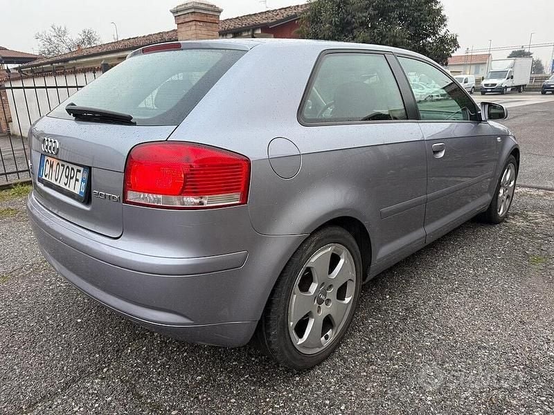 Usata Audi A3 Attraction 140 CV (102 kW) 2003 Grigio Utilitaria