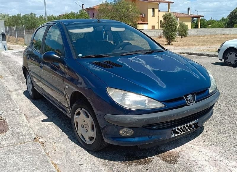 Usata Peugeot 206 2001 Utilitaria