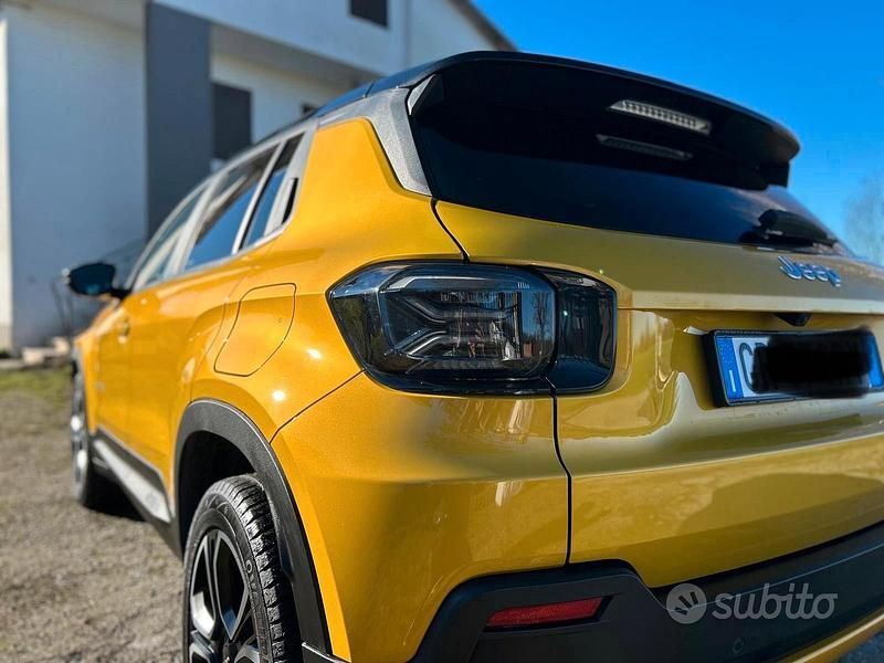 Usata Jeep Avenger Longitude 101 CV (74 kW) 2023 Giallo SUV