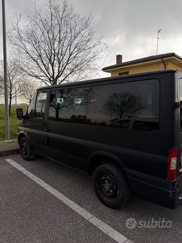 Usata Ford Transit 86 CV (63 kW) 2007 Nero Monovolume