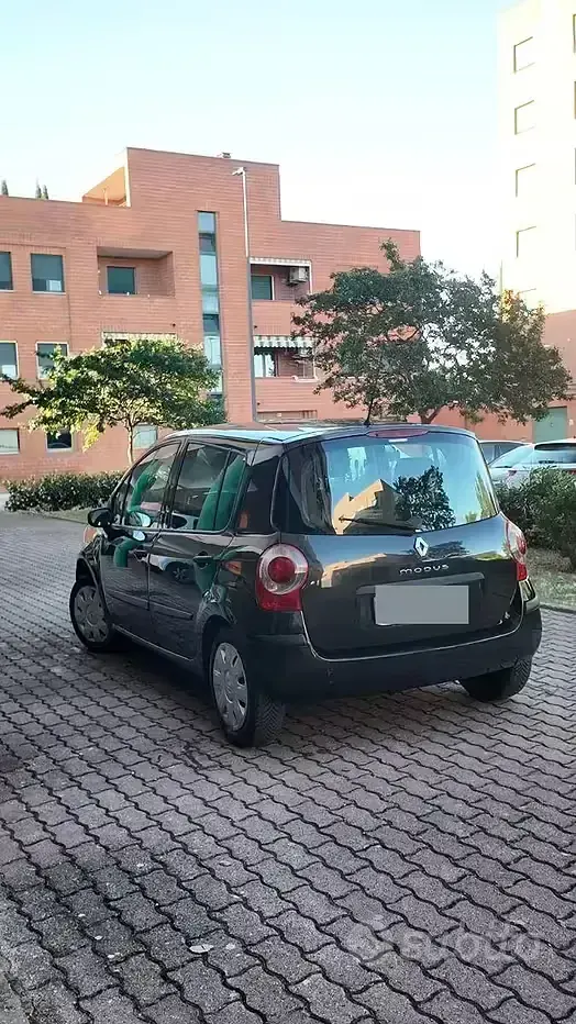 Usata Renault Modus 75 CV (55 kW) 2007 Nero Monovolume