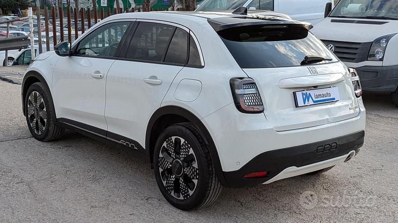 Usata Fiat 600 La Prima 110 CV (80 kW) 2025 Bianco SUV