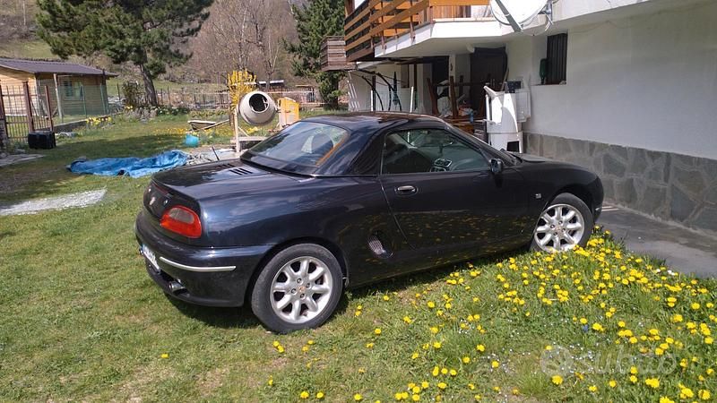 Usata MG F 120 CV (88 kW) 2000 Blu Cabrio