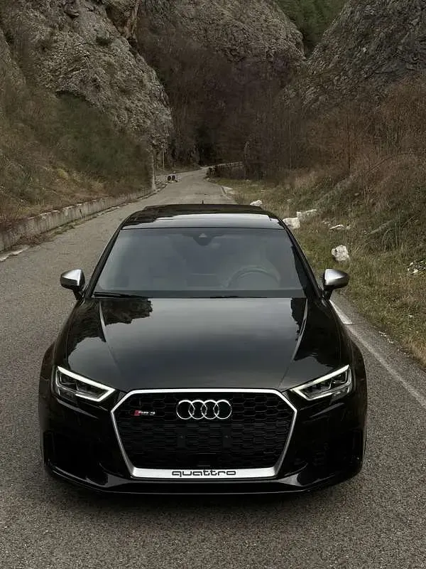 Usata Audi RS3 Ambiente 400 CV (294 kW) 2018 Nero Berlina